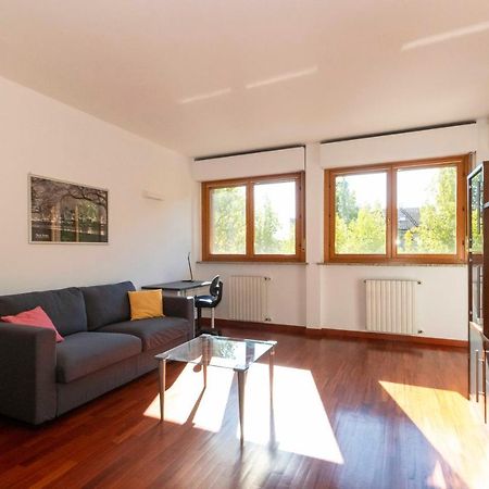 Cozy&Spacious Apt 2 Min Walk From The Tram Stop! Leilighet Torino Eksteriør bilde