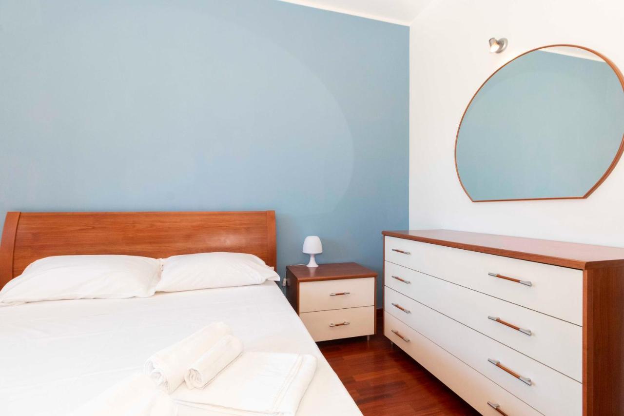 Cozy&Spacious Apt 2 Min Walk From The Tram Stop! Leilighet Torino Eksteriør bilde