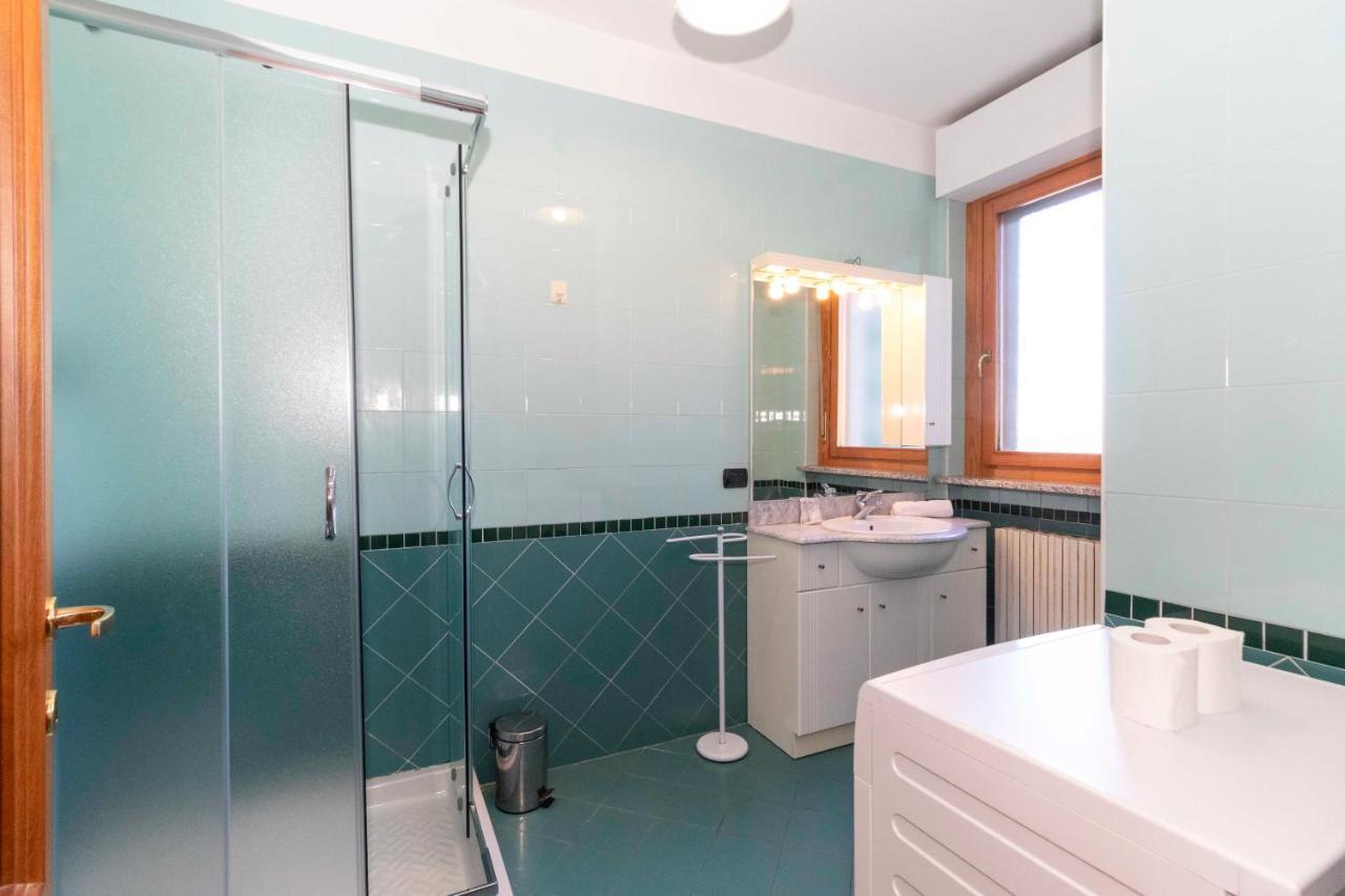 Cozy&Spacious Apt 2 Min Walk From The Tram Stop! Leilighet Torino Eksteriør bilde
