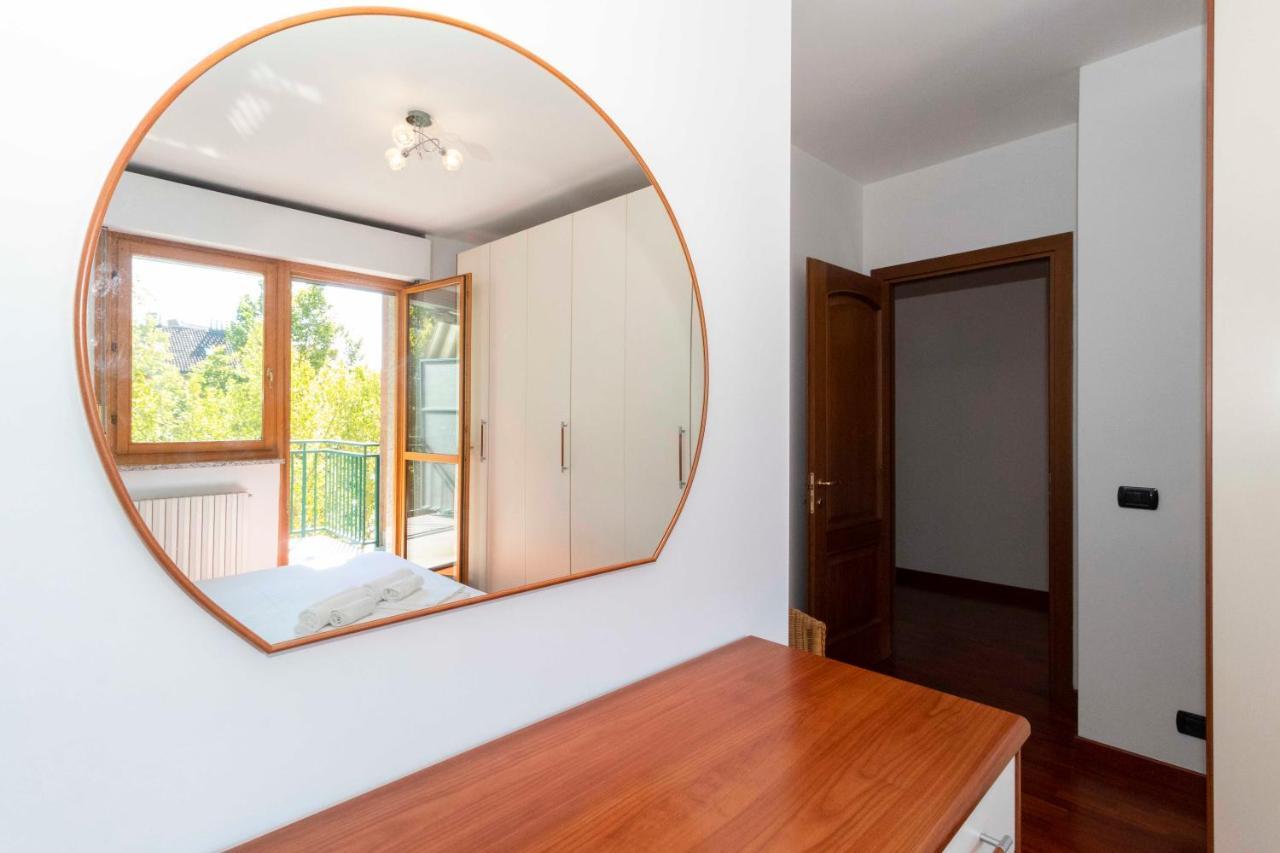 Cozy&Spacious Apt 2 Min Walk From The Tram Stop! Leilighet Torino Eksteriør bilde