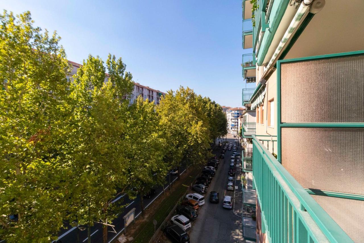 Cozy&Spacious Apt 2 Min Walk From The Tram Stop! Leilighet Torino Eksteriør bilde
